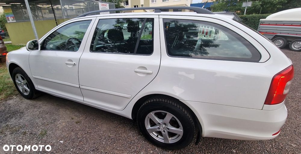 Skoda Octavia 2.0 TDI DPF 4x4 Ambiente - 6