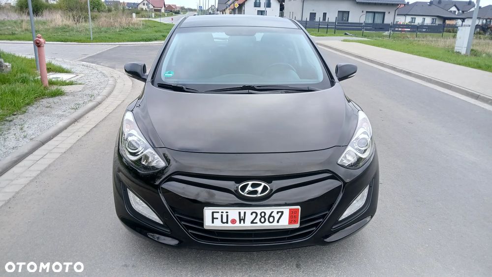 Hyundai i30 blue 1.6 GDI Style - 2
