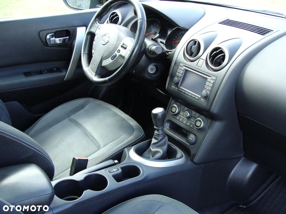 Nissan Qashqai - 12