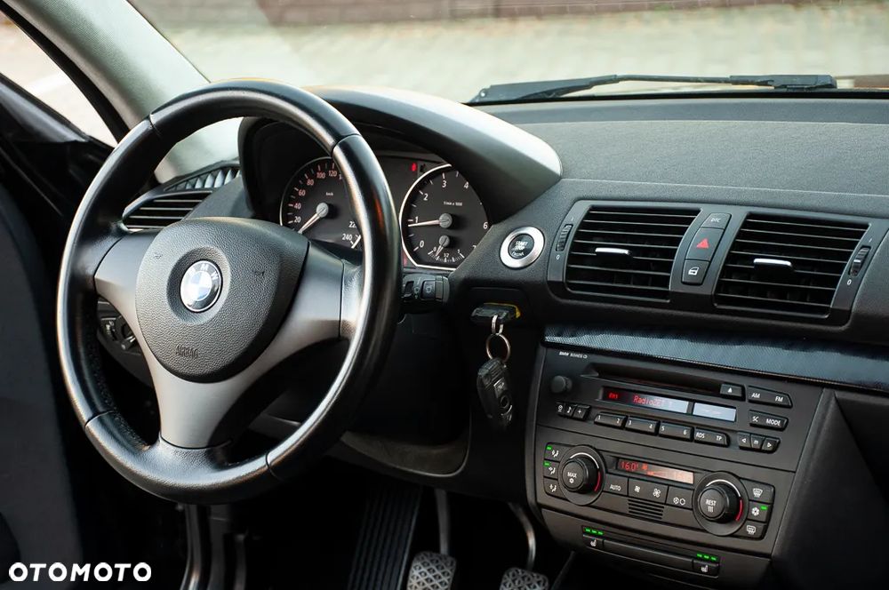 BMW Seria 1 - 27