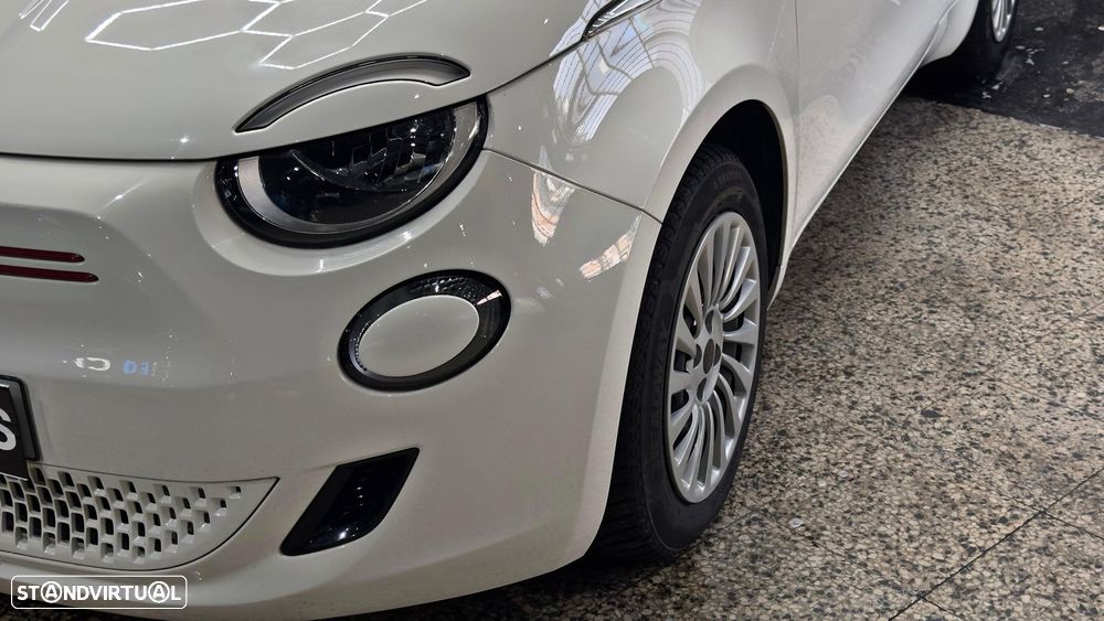 Fiat 500e 23,8kWh Red - 12