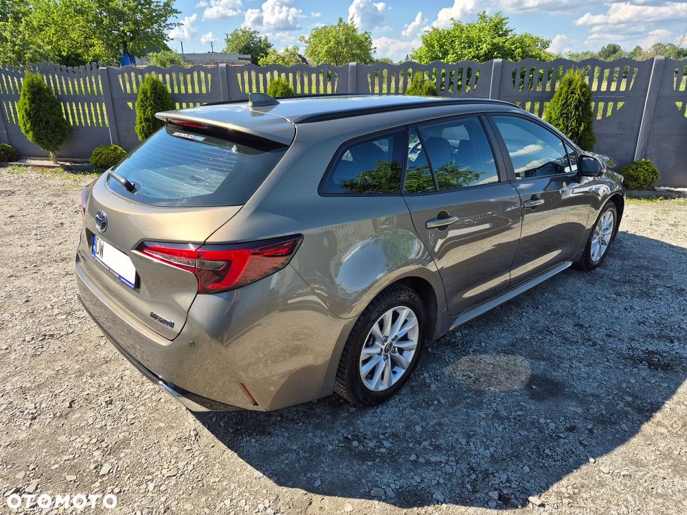Toyota Corolla 1.8 Hybrid Comfort - 4