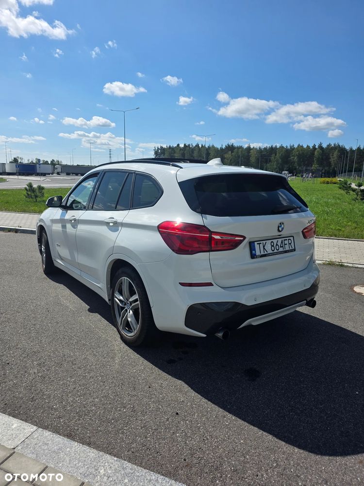 BMW X1 xDrive25i Sport Line - 12
