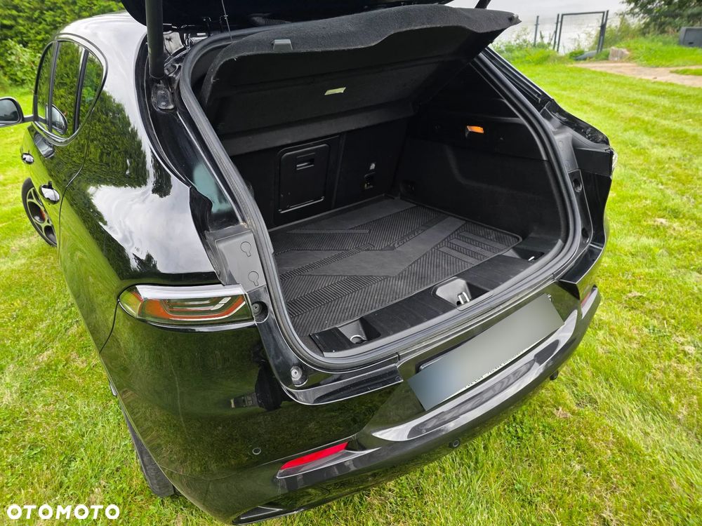 Alfa Romeo Tonale 1.5 T4 GSE mHEV Veloce DCT - 3