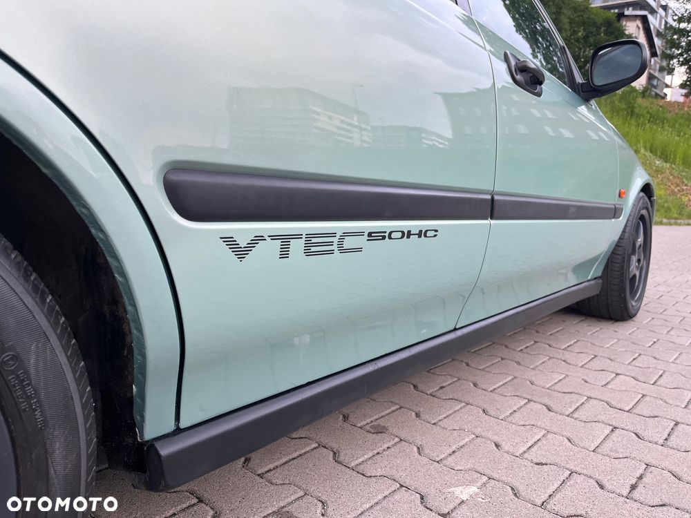 Honda Civic 1.5i VTEC - 28
