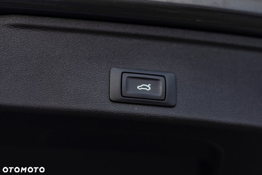 Audi A4 Avant 2.0 TDI S tronic - 7