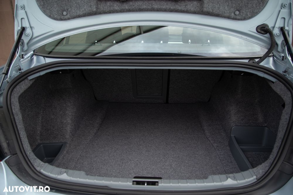 BMW Seria 3 - 23
