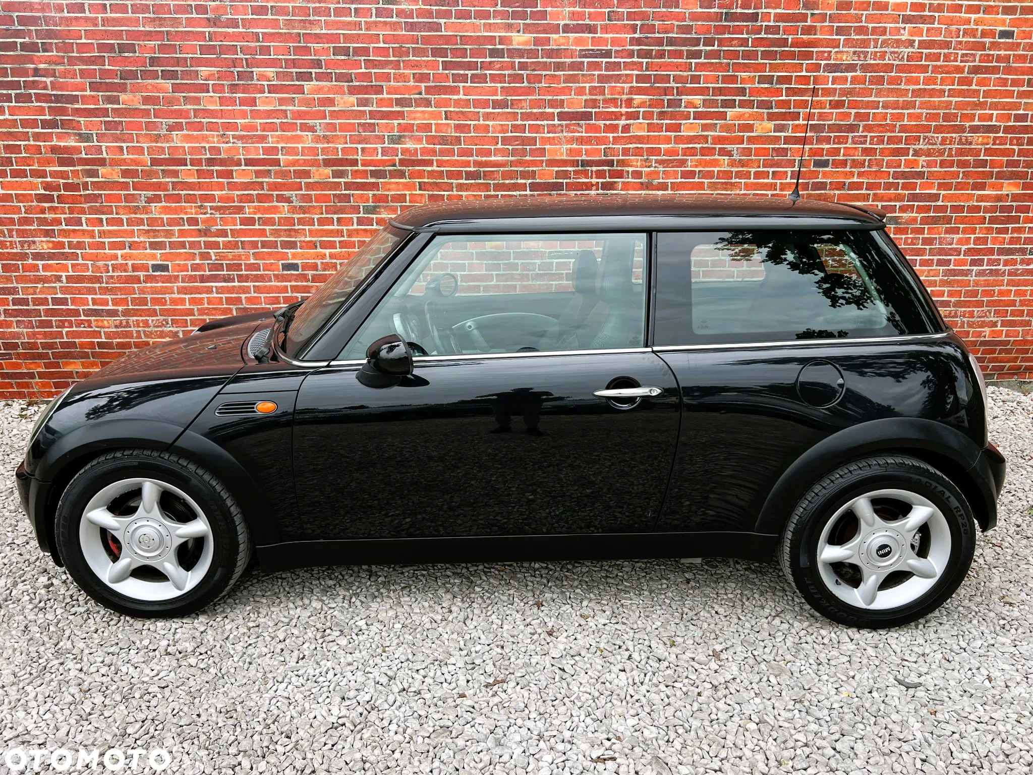 MINI ONE - 34