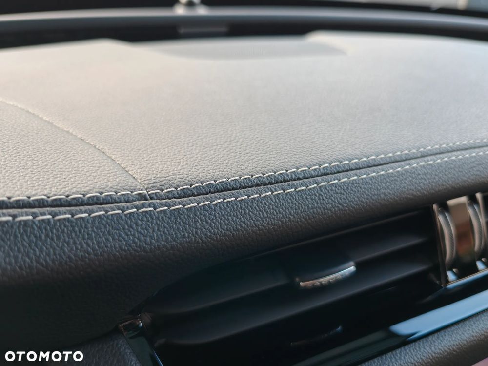Jaguar XF 2.0 i4D R-Sport - 27