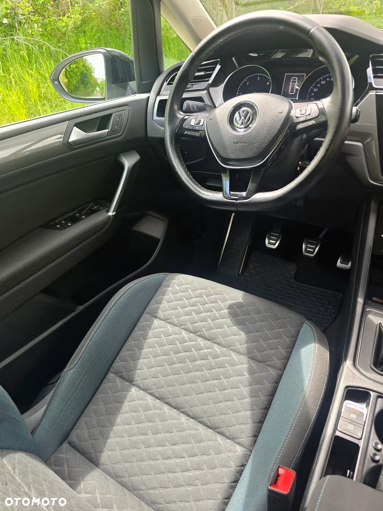 Volkswagen Touran 1.6 TDI SCR IQ.DRIVE - 15