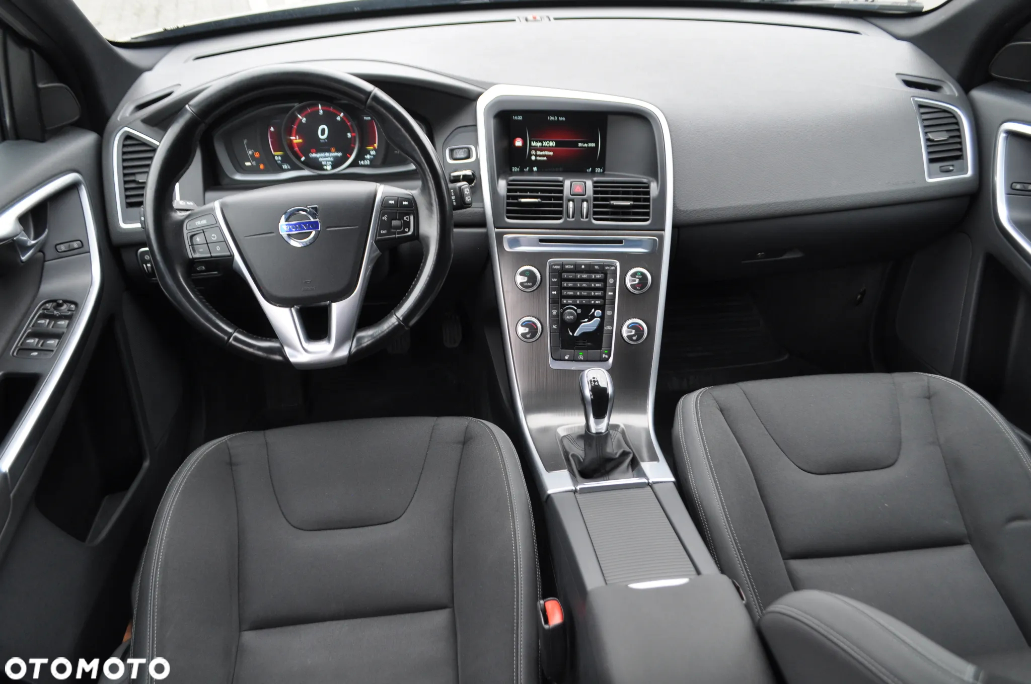 Volvo XC 60 D4 Drive-E Momentum - 6