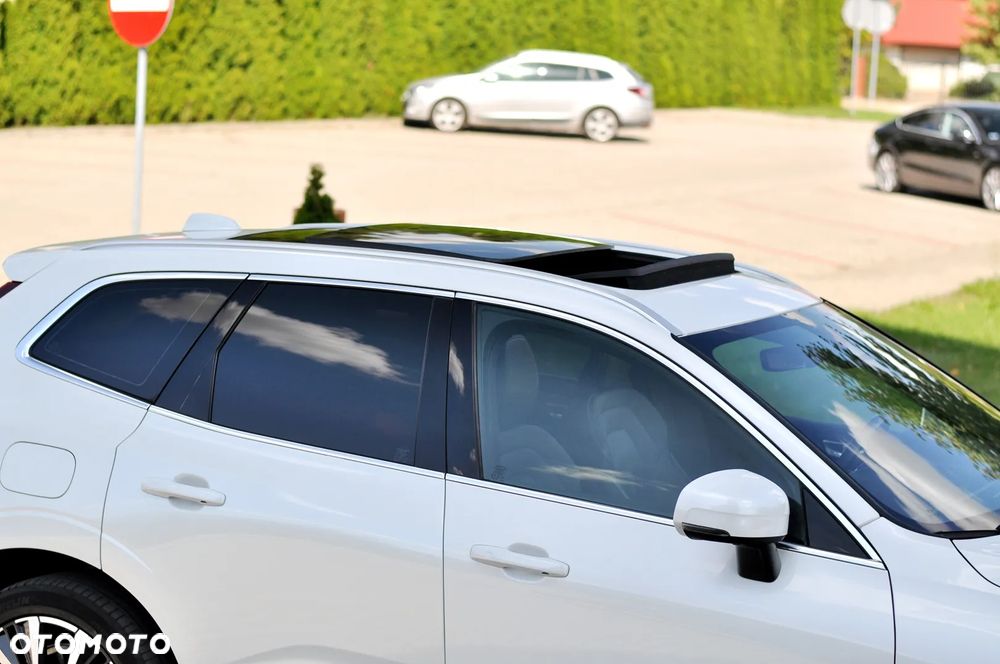 Volvo XC 60 T6 AWD Plug-In Hybrid Inscription - 3