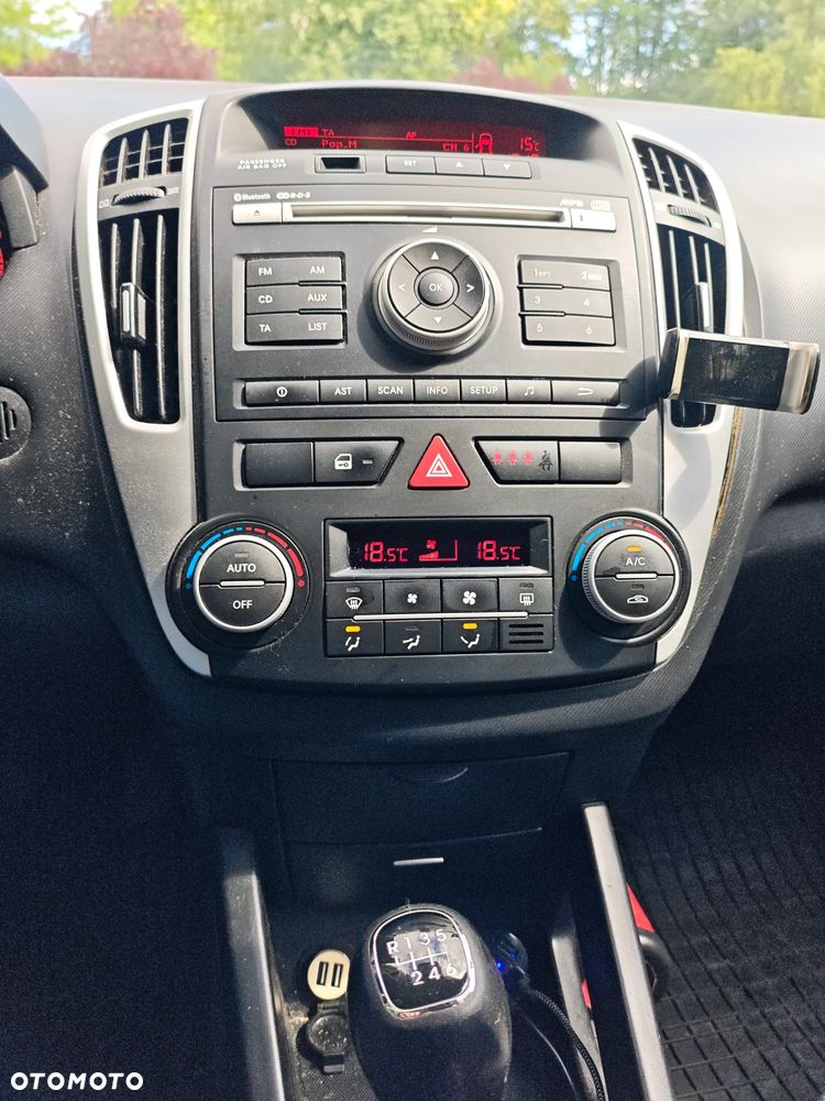 Kia Ceed 1.6 Crdi L Euro2012 - 3