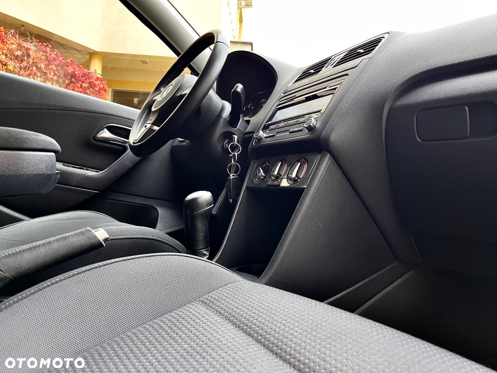 Volkswagen Polo 1.2 12V Highline - 13