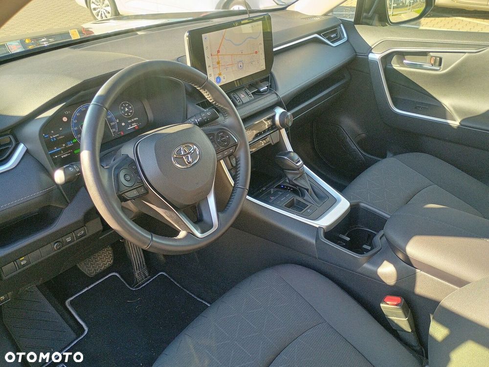 Toyota RAV4 - 16