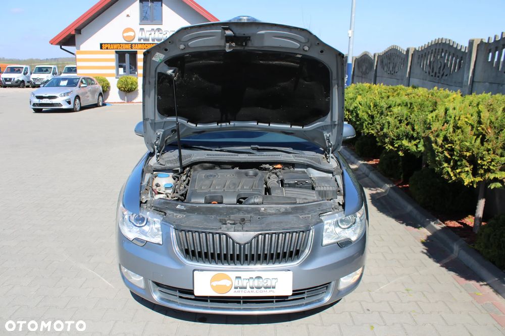 Skoda Superb 2.0 TDI DSG Comfort 4x4 - 37