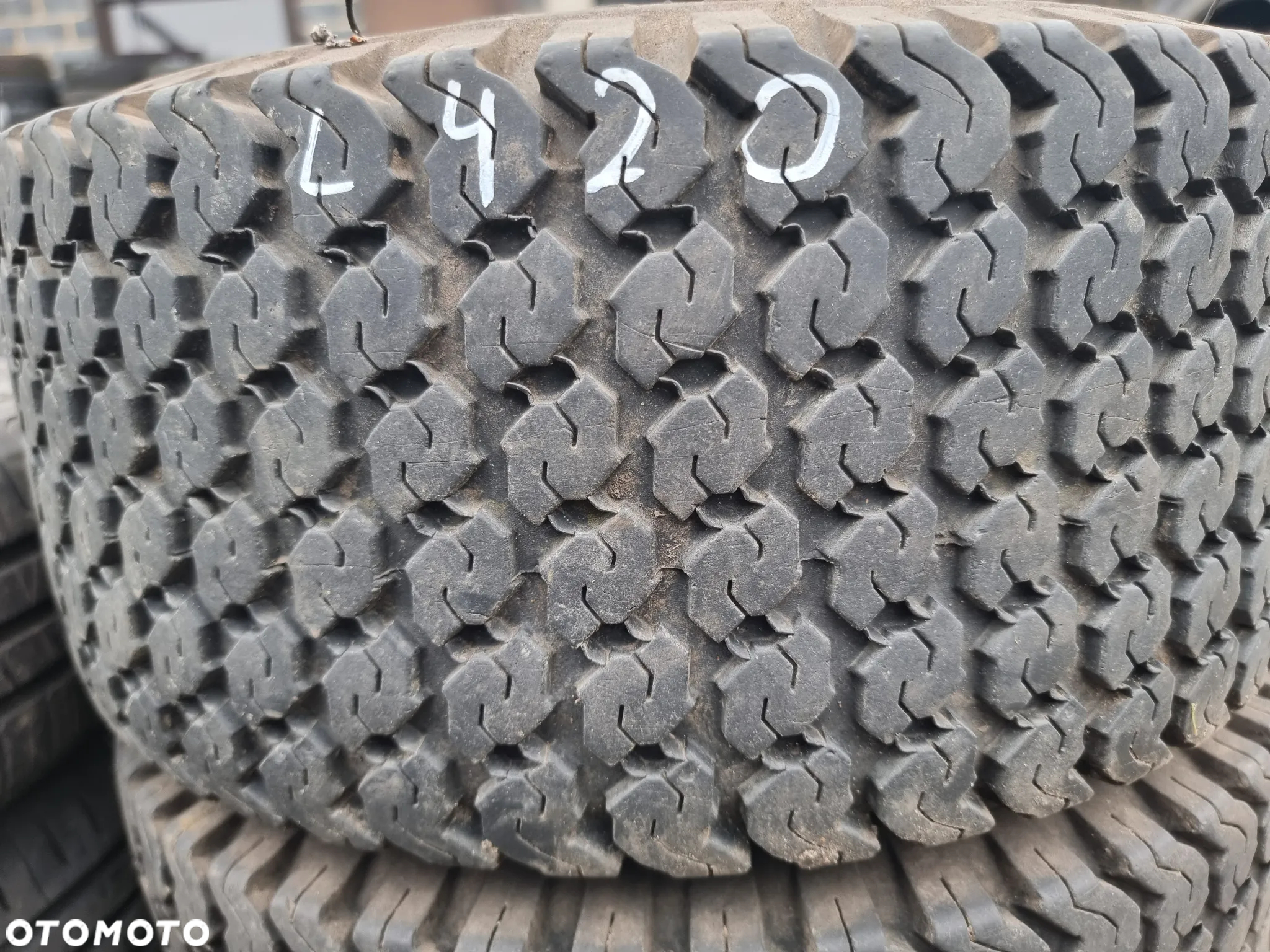GOODYEAR 20x8,00-10  2PLY (2szt.) (1x3,0 1x5,0) (DOT: ) L420 - 2