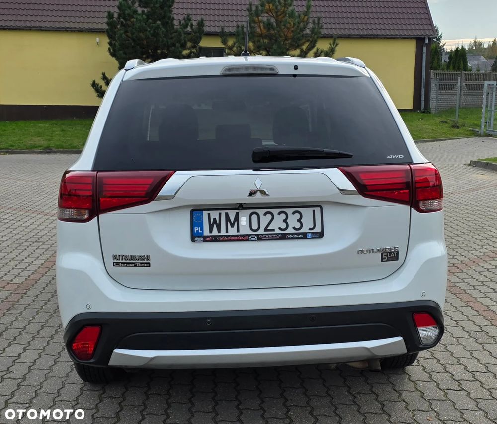 Mitsubishi Outlander 2.0 Instyle Navi 4WD CVT - 6
