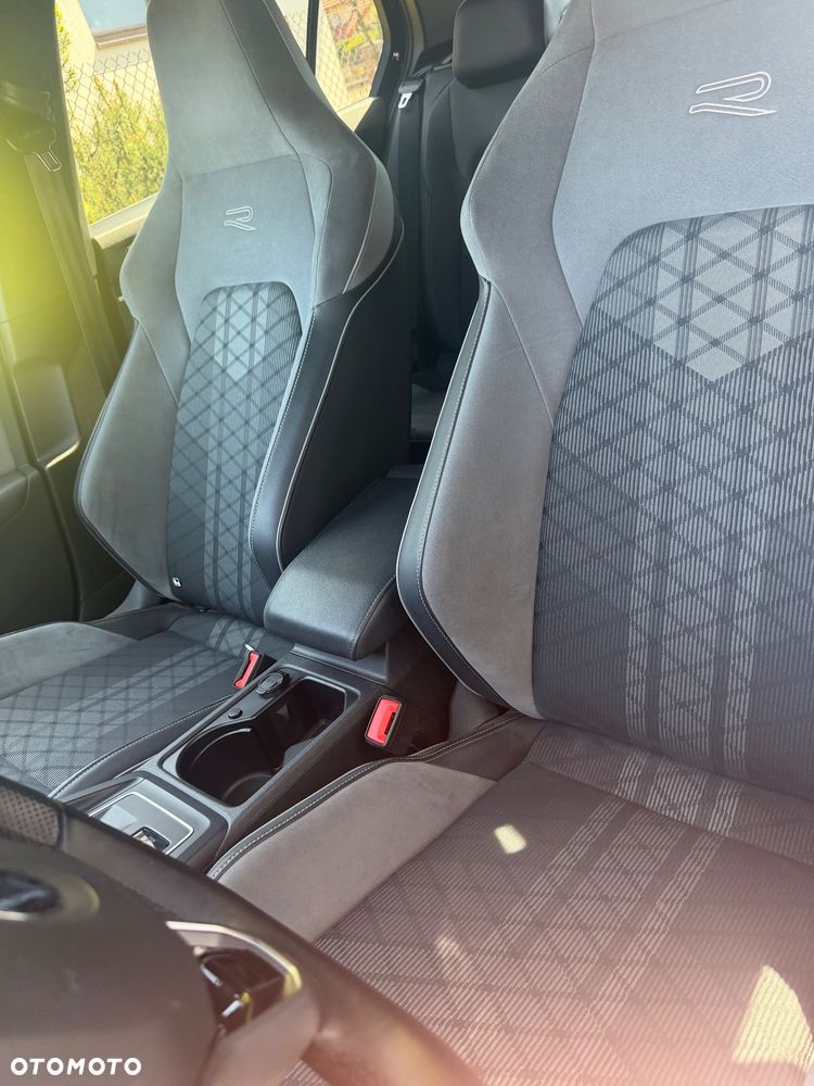 Volkswagen Golf 2.0 TDI R-Line DSG - 6