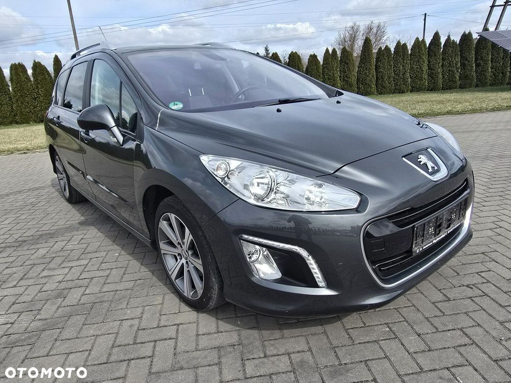 Peugeot 308 - 1