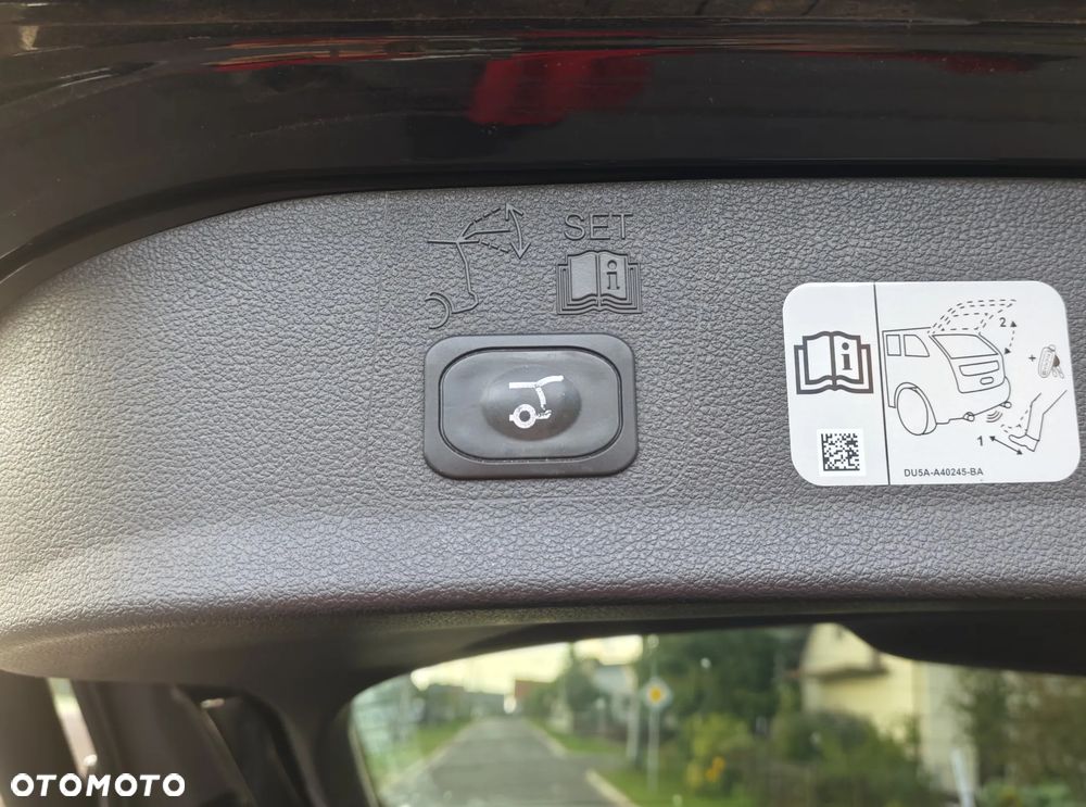 Ford Kuga 2.0 TDCi 2x4 ST-Line - 18