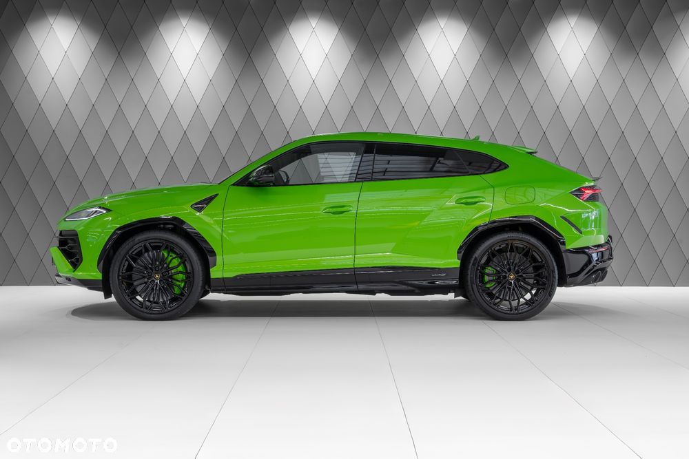 Lamborghini Urus - 4