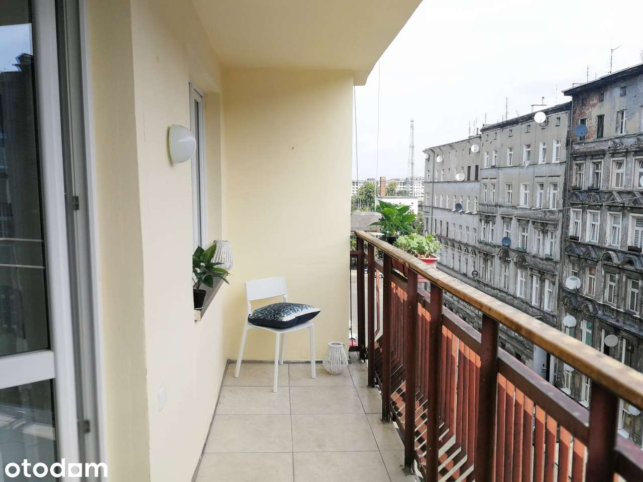 Przestronne mieszkanie, 3 pokoje, max 4 osoby,kuchnia, winda, pl. Bema