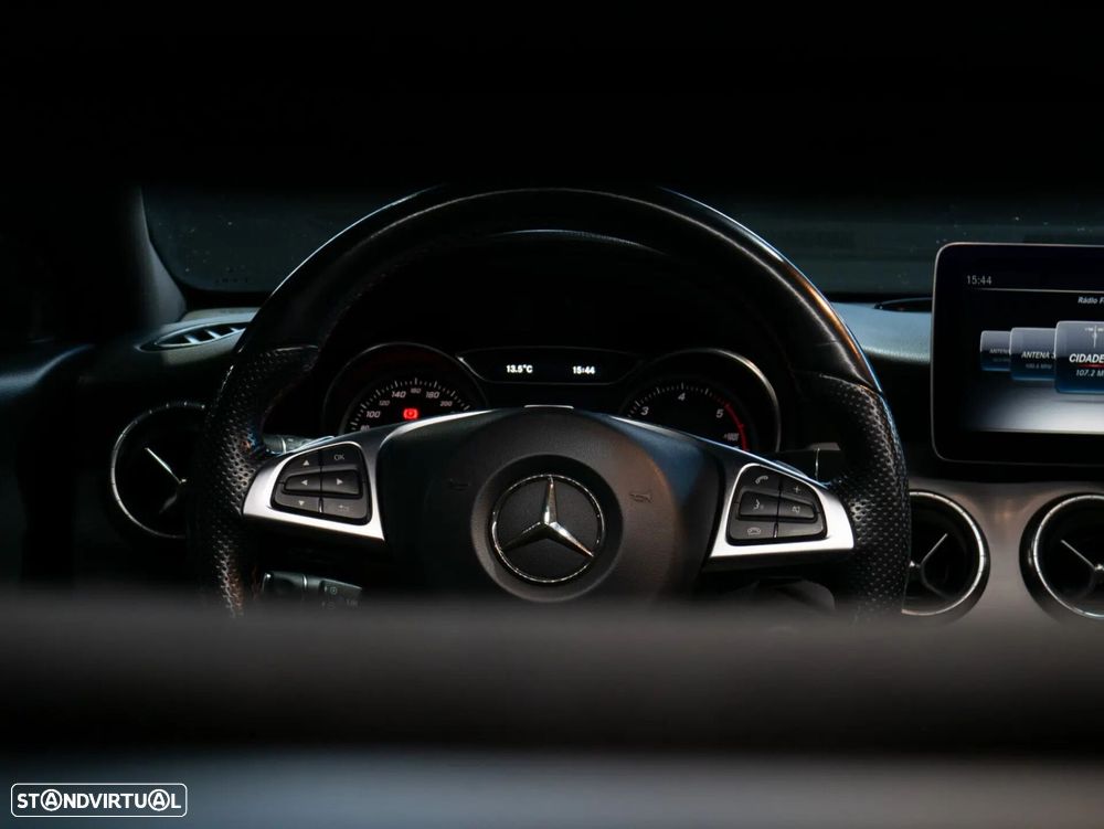 Mercedes-Benz CLA 200 d Shooting Brake AMG Line Aut. - 14