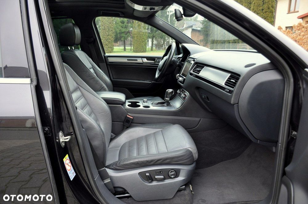 Volkswagen Touareg - 17