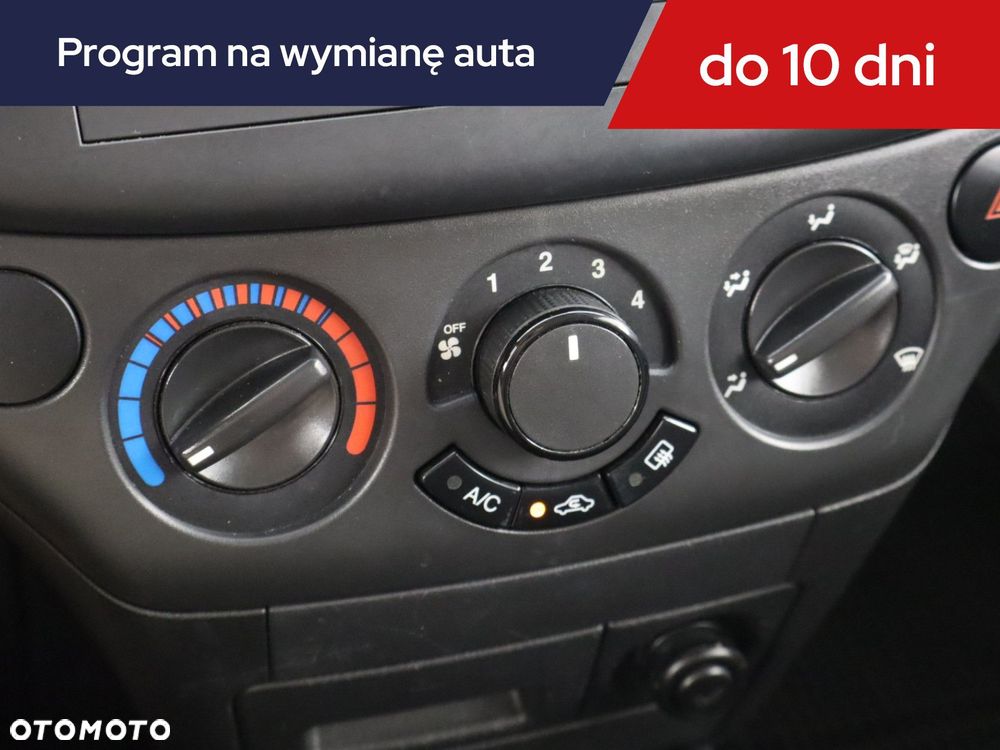 Chevrolet Aveo - 14