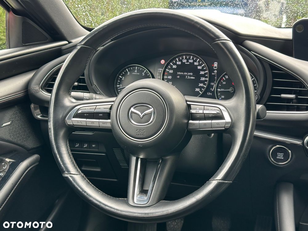 Mazda 3 2.0 mHEV Hikari - 16