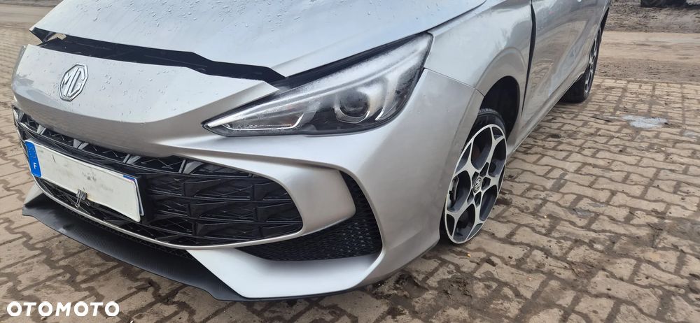 MG MG3 1.5 HEV+ Exclusive - 10