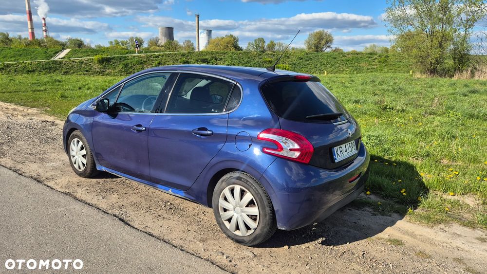 Peugeot 208 - 7