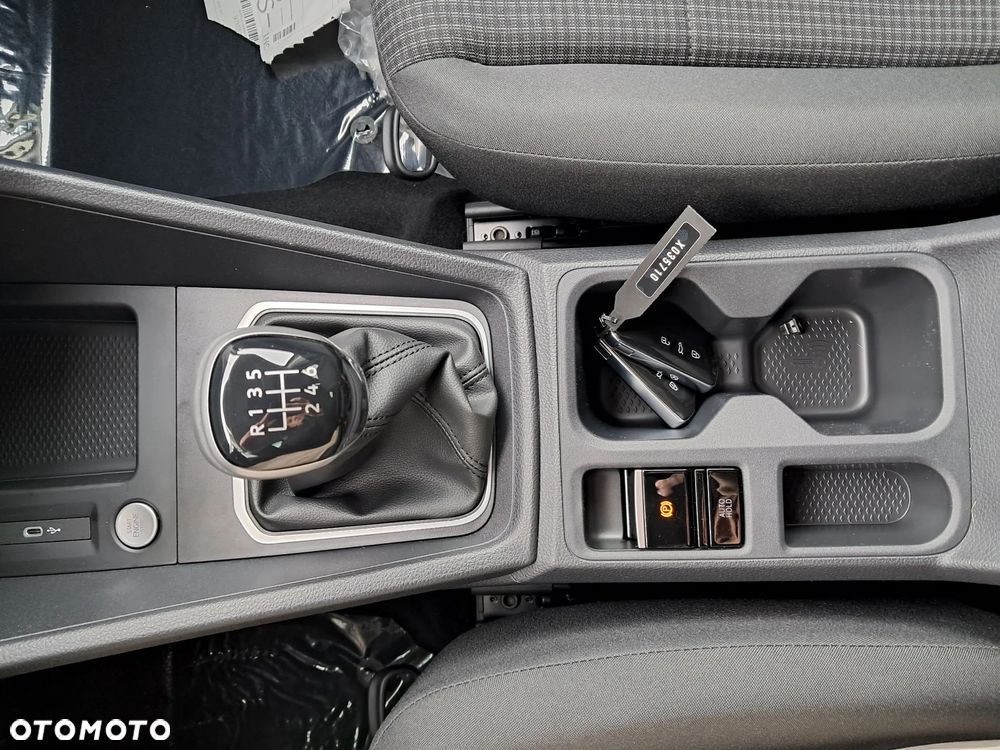 Volkswagen Caddy - 24