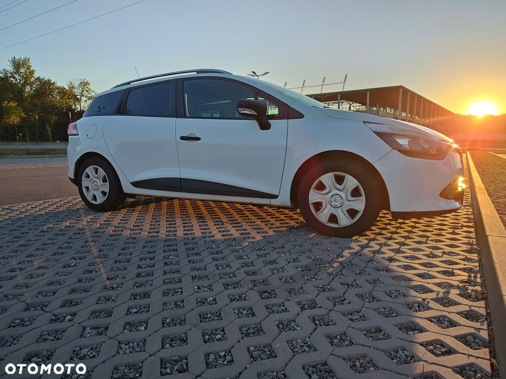 Renault Clio 2015 photo 2