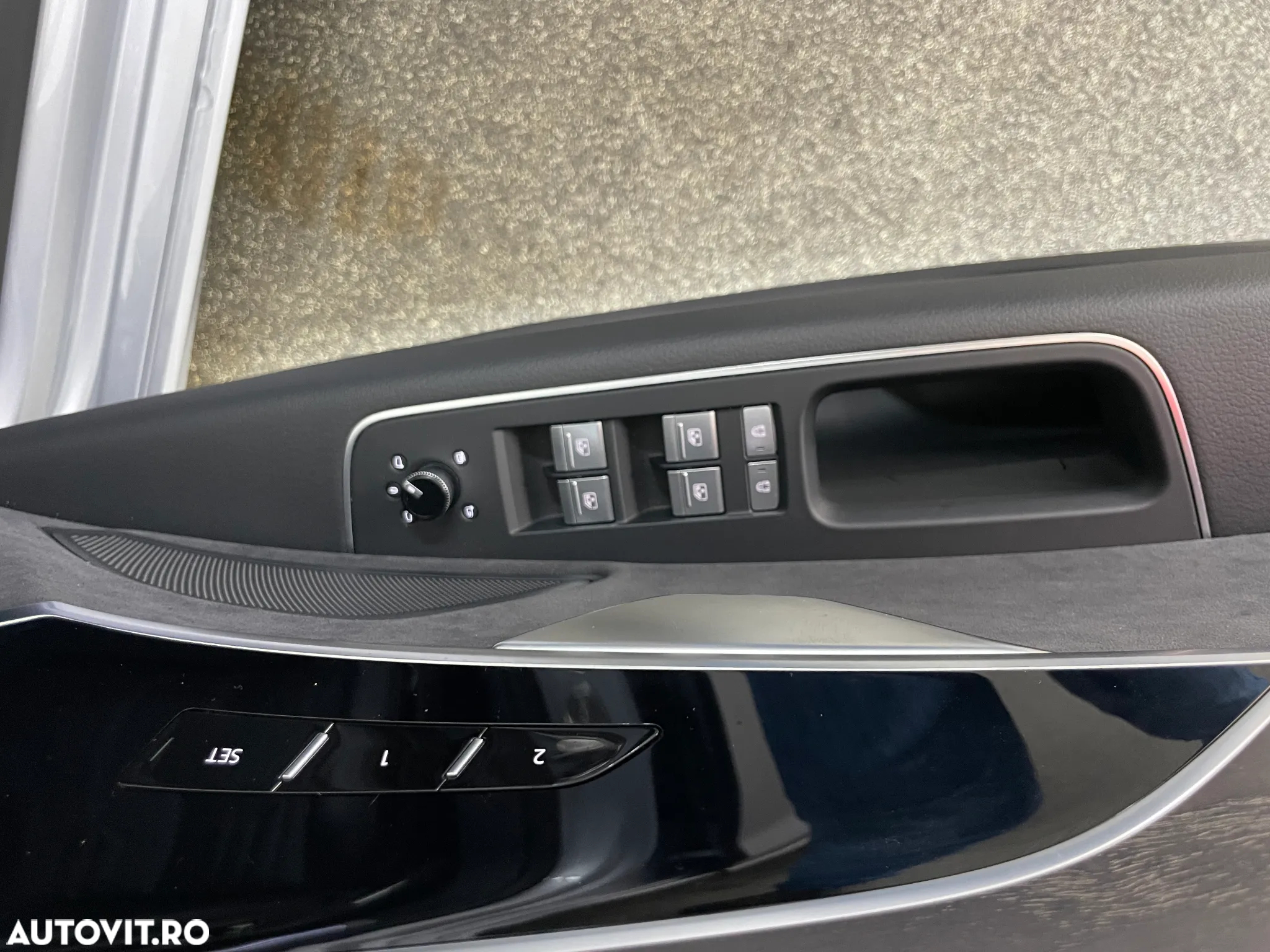 Audi A8 60 TFSI e quattro Tiptronic PHEV - 11