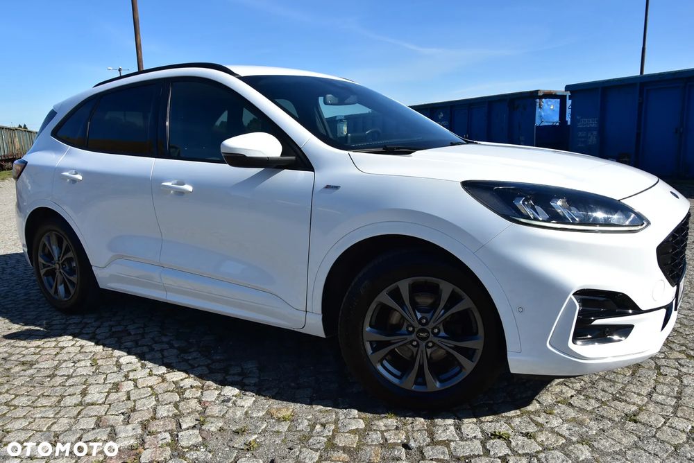 Ford Kuga 1.5 EcoBoost ST-LINE X - 40