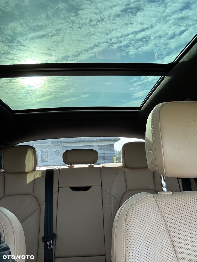 Porsche Macan Standard - 24