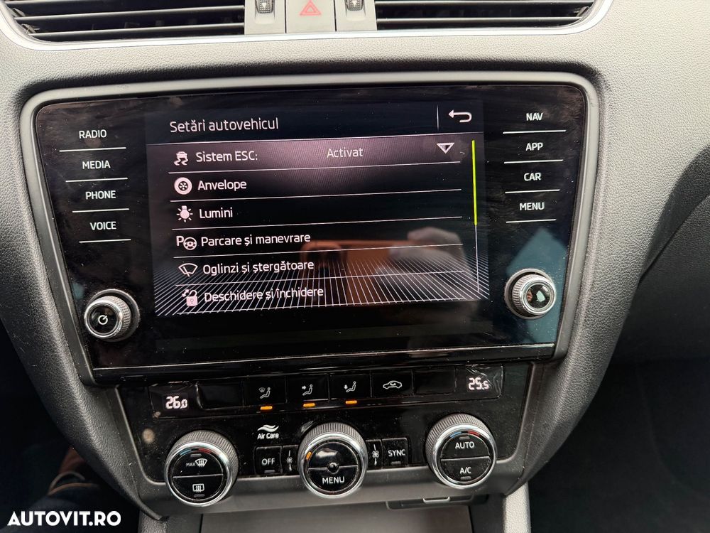 Skoda Octavia 1.6 TDI DSG Style - 13
