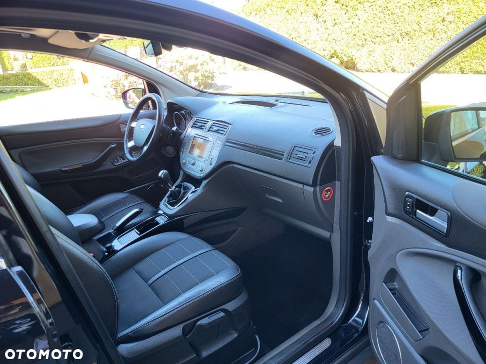 Ford Kuga - 29