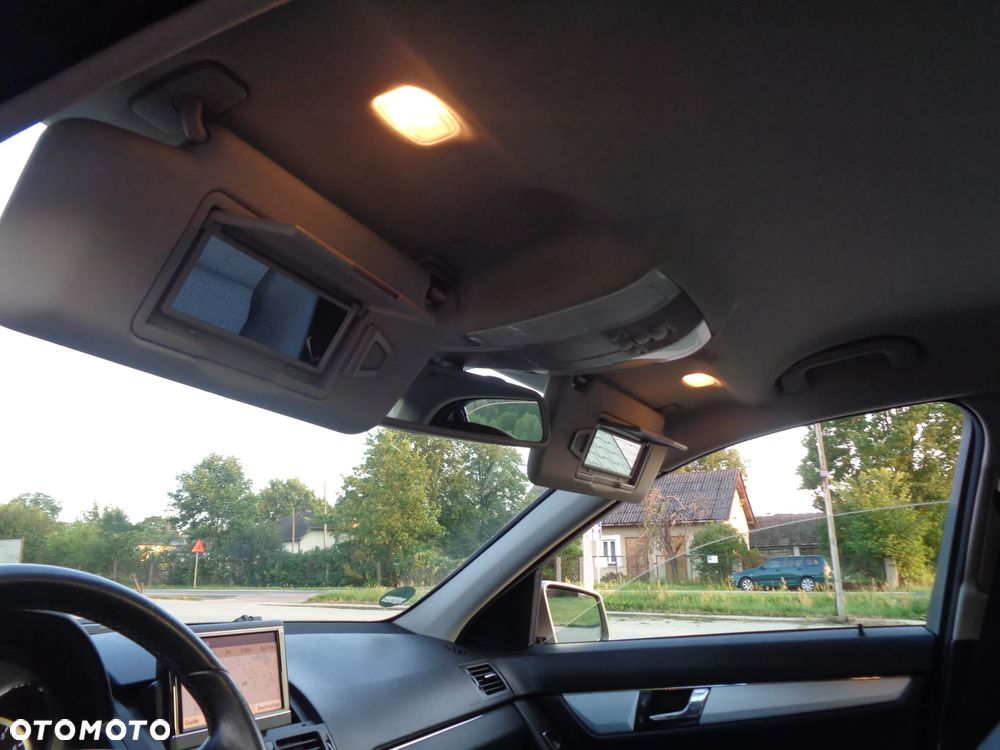 Mercedes-Benz Klasa C 200 (BlueEFFICIENCY) Avantgarde - 28