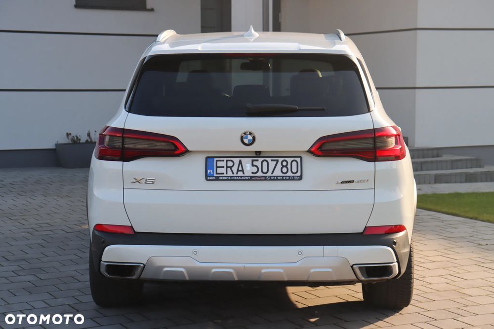 BMW X5 xDrive40i - 11