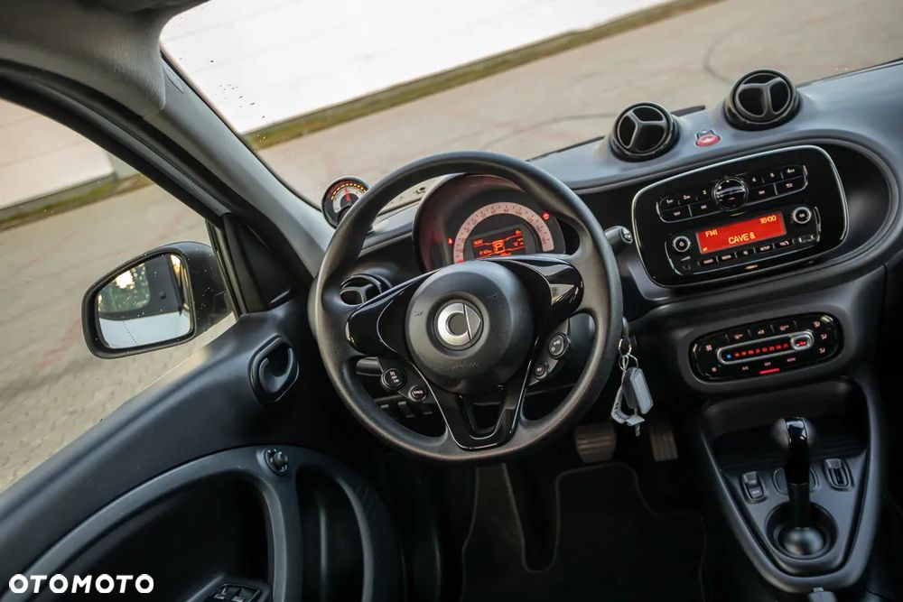 Smart Forfour EQ - 33