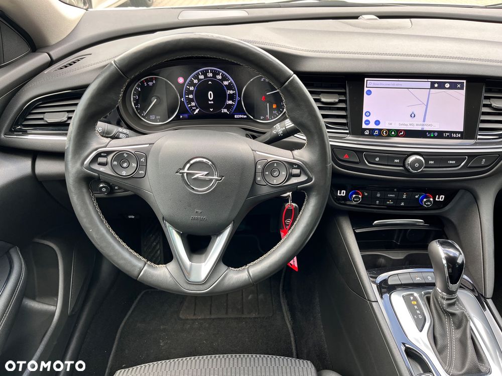 Opel Insignia - 24