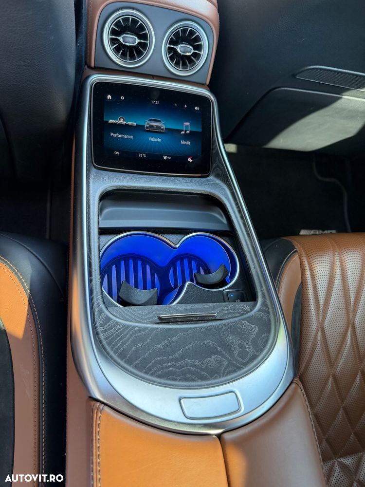Mercedes-Benz AMG GT 4-door Coupe - 11