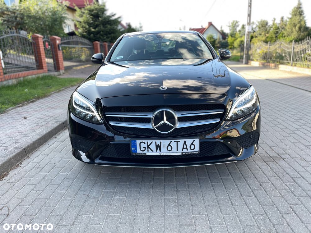 Mercedes-Benz Klasa C 180 9G-TRONIC - 2
