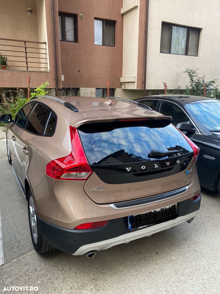 Volvo V40 D3 Aut Summum - 14