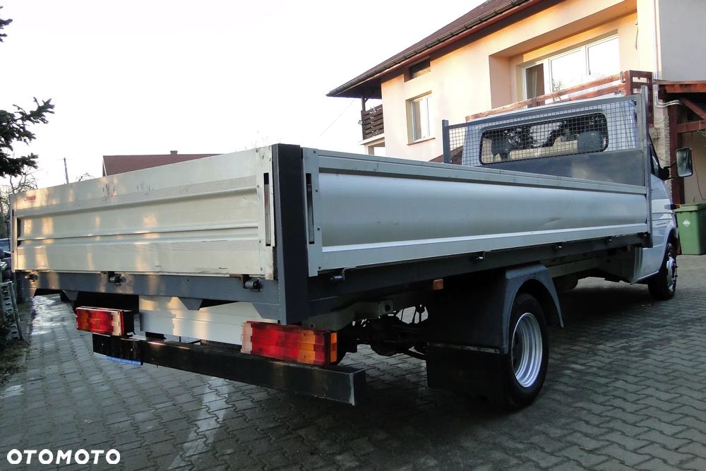 Mercedes-Benz Sprinter 411 - 4