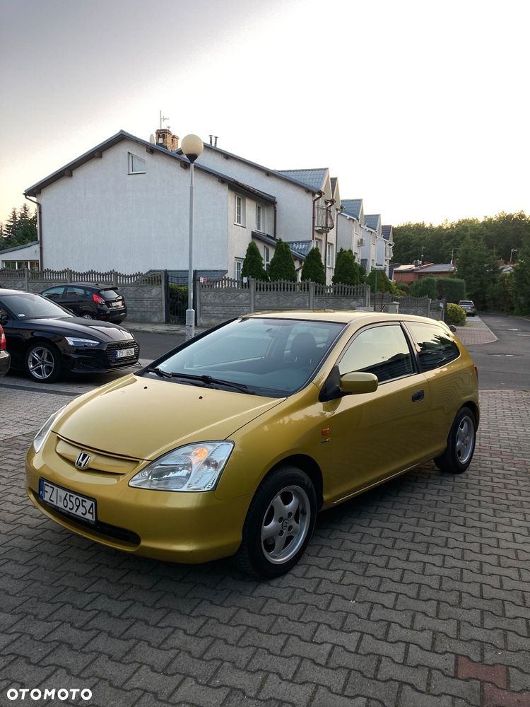Honda Civic 1.6i LS - 1