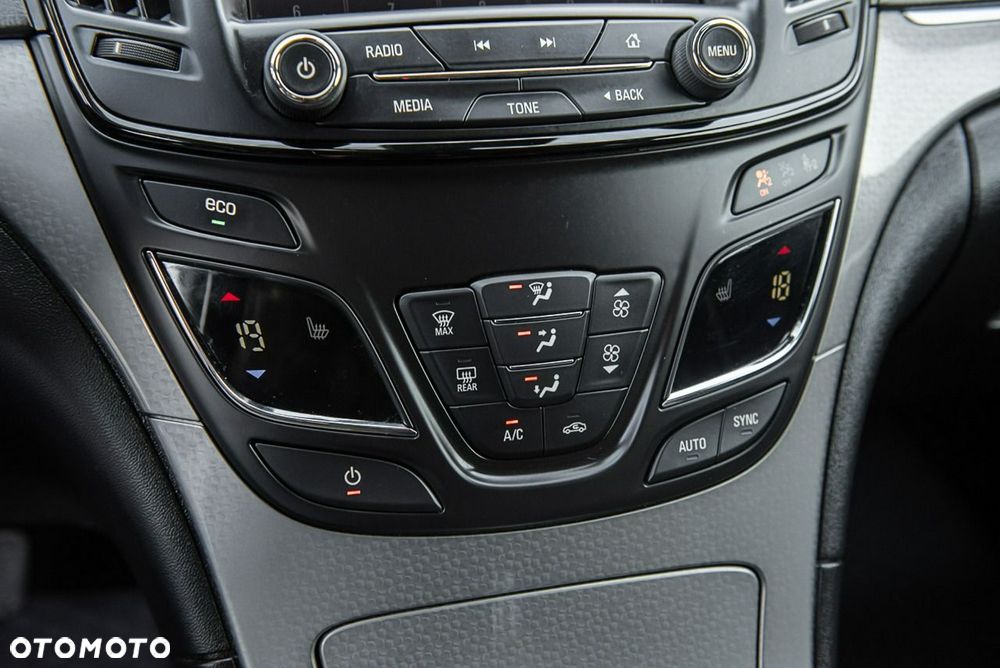 Opel Insignia - 22